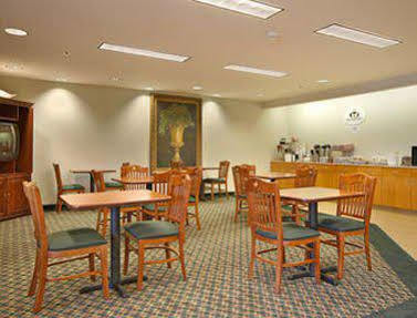 Super 8 By Wyndham Hagerstown/Halfway Area Hotell Exteriör bild